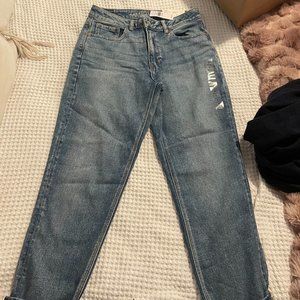 AE Jeans, Size 6, never worn with tags!